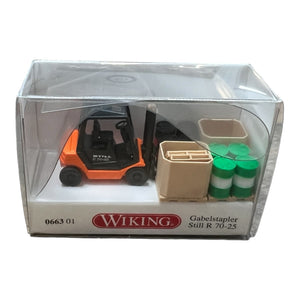 HO scale Warehouse Forklift Kit, Drums, Pallets, and Gaylords