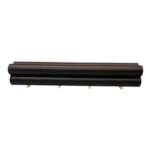 Load image into Gallery viewer, 1 /87 HO   24&quot; X 40&#39; Steel Pipe Bundle With Blue Plugs, And Ready For Transport