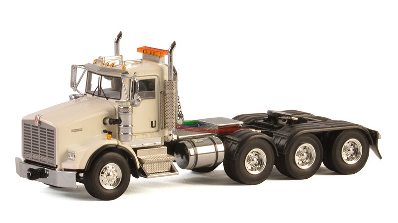 Kenworth T800 8x4 Day Cab in White